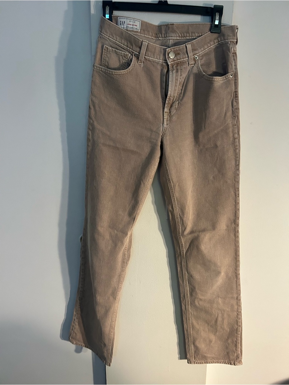 GAP Straight Leg Jeans in Taupe
